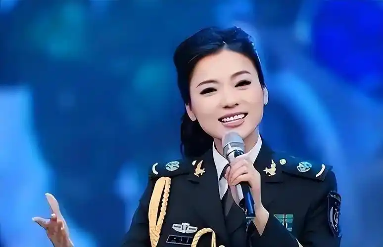 女歌手的婚姻密码岁月流转,民歌天后陈思思的婚姻生活也渐入佳境.