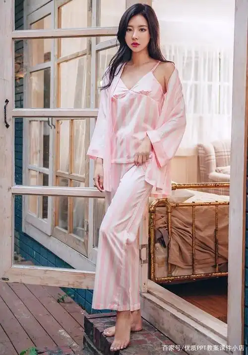 韩国美女朴多贤,粉色休闲睡衣秀,清新可人,凸显女神本色!