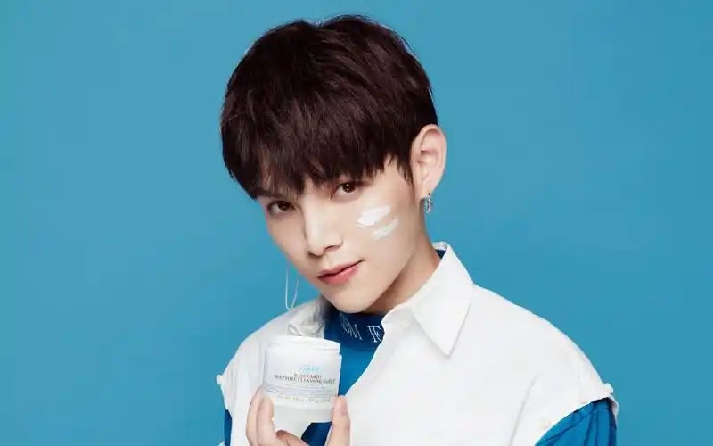 【朱星杰】冷白皮的科颜氏白泥体验官~ | 科颜氏广告cut&单人