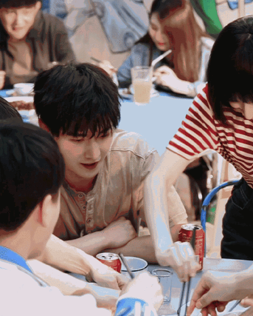 我的人间烟火被删掉的滑板戏#杨洋超话被删掉的何止05啊,少年宋焰