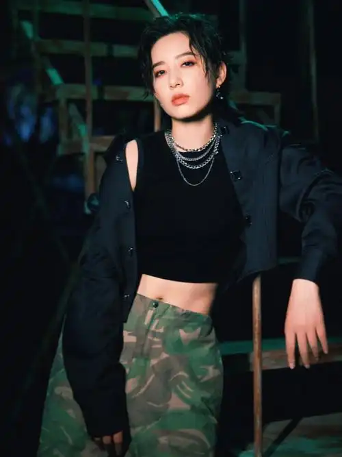 李斯丹妮calvinluo2022秋冬男装系列