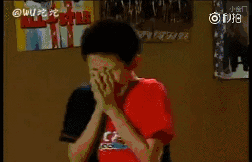 除了想染头发,那个时候的刘星还想交女朋友,哎呦,提到女朋友害羞了呢