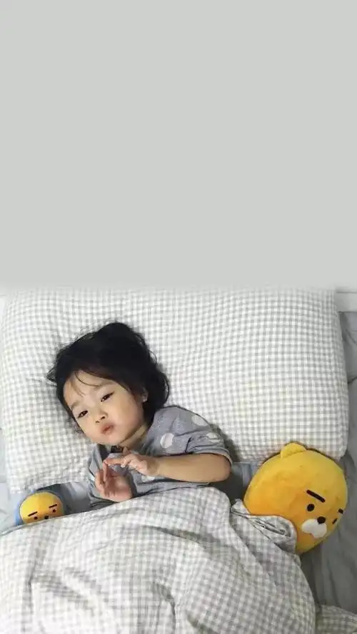 抖音最近超火的网红萌娃权律二壁纸双拼多风格