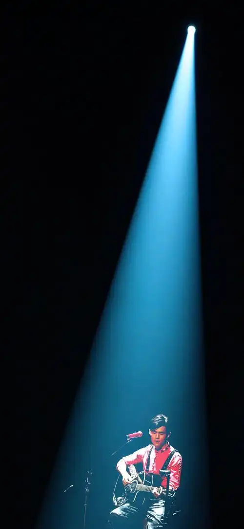 来几张ios开灯壁纸