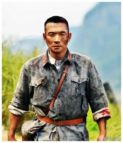 红军女战士被俘后,为了保住丈夫骨血,忍辱负重给军阀做小妾