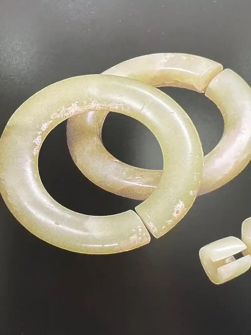 玉见八千年兴隆洼文化,瑗(意圆)环玦(意缺),远古北方草原住 - 抖音