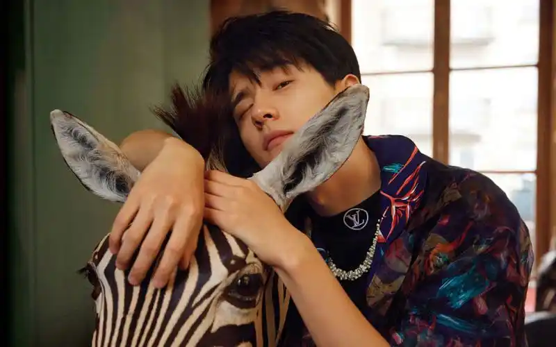 新生代偶像刘昊然壁纸_干净帅气的刘昊然