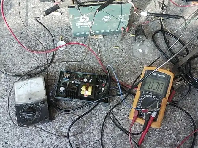 36/48v充电器改12v蓄电池冲电器实例