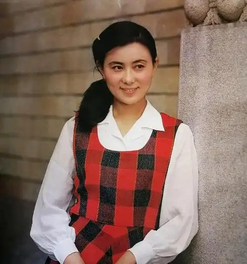 赵雅珉后悔吗,与儿子陈赫过得怎样,前夫陈国军一娶再娶