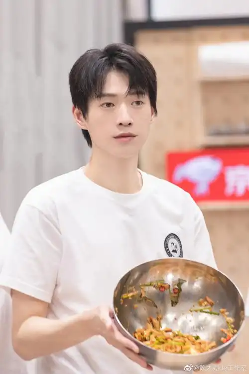 今天3738:3636看@魏大勋@魏绍林父子如何在厨艺课上大显身手!