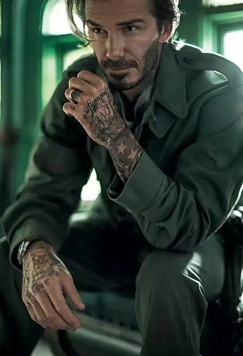 库大师 | 比起"小奶狗",乱发胡渣帅大叔是真的酷