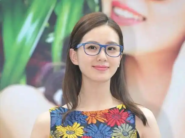 一张素颜就能上热搜,刘诗诗究竟有什么魅力?