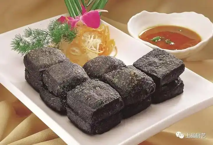 湖南长沙火宫殿臭豆腐制作技术卤水发酵调料配制成品炸制