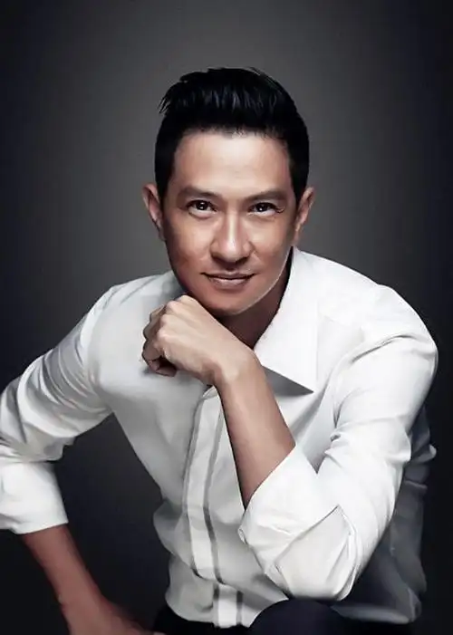 张国荣 万梓良 何家劲 尹天照 张家辉 曾经的亚视十大当家小生