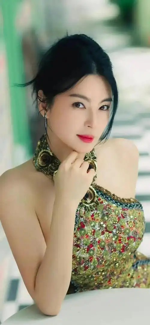 中国内地女演员张雨绮_网易订阅