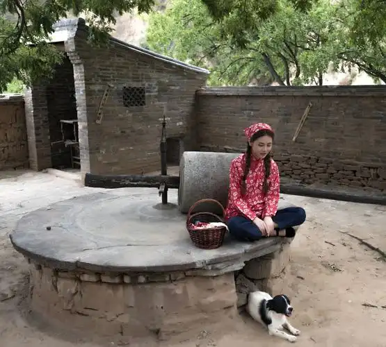 圪梁梁上的二妹妹