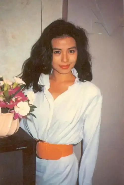 演员钟楚红年轻照片-韩剧网-最新韩剧资讯网