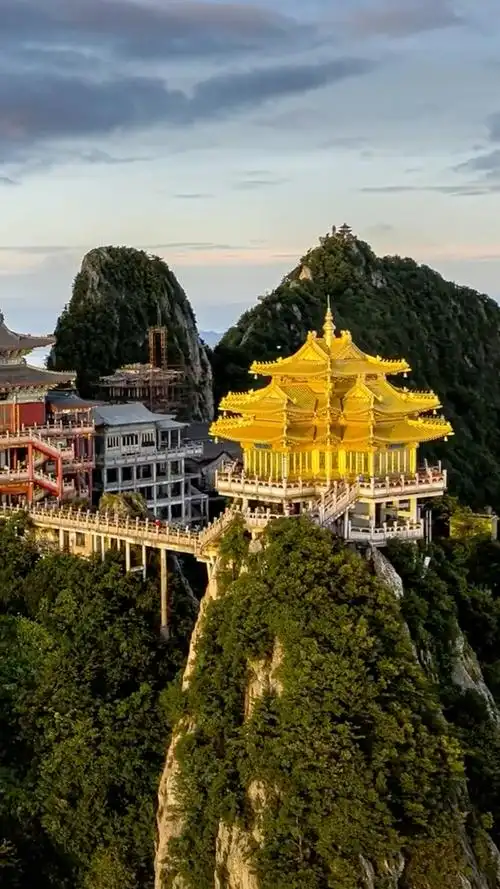 河南唯一可以走上去的天宫仙境