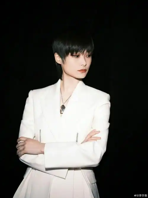 gucci代言人李宇春的赞会不会很多09