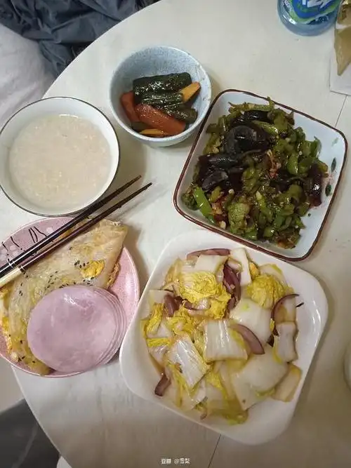 雪梨的相册-在家吃饭