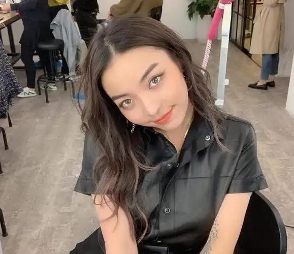 化身清纯系rappervava素颜真面目曝光网友赞以后别化妆了