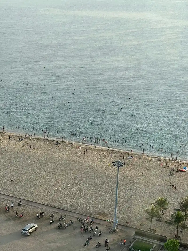 芽庄之美,旅游景点#旅行vlog #阳光沙滩海浪 #海滩景色 - 抖音