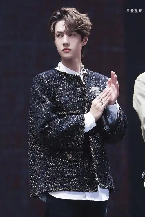 190921 陈情令泰国见面会 #uniq王一博# cr:logo