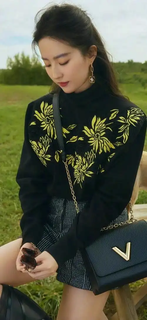 刘亦菲写真壁纸_网易订阅