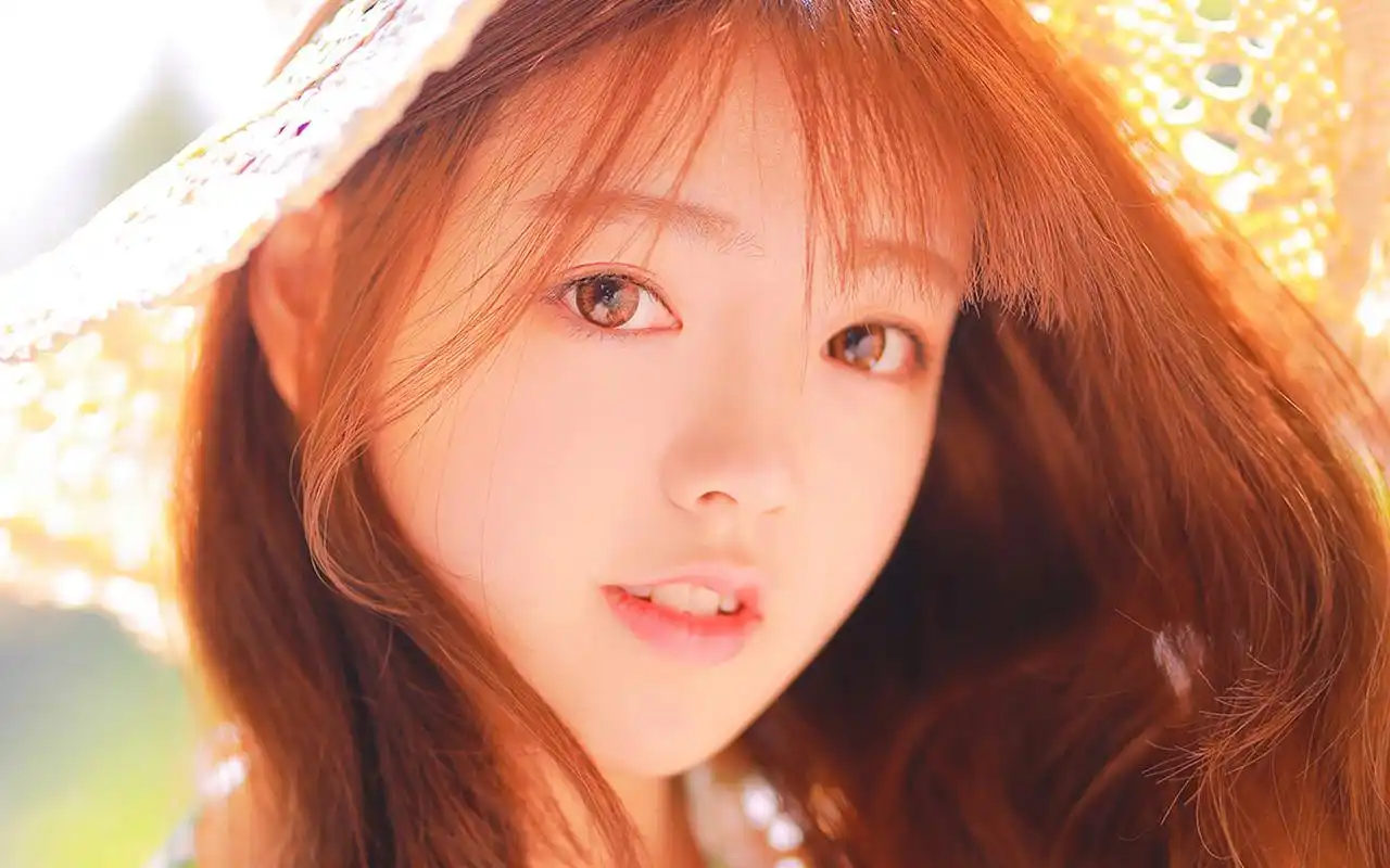 文艺小清新美女纯美夏日高清桌面壁纸