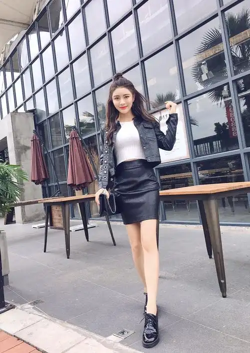 2017秋冬新款韩版时尚气质个性小性感机车皮衣两件套套装潮流女装