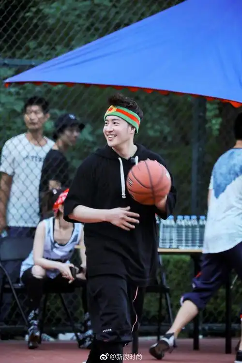 帽衫爱好者|帽衫|潘玮柏|潘帅_新浪新闻