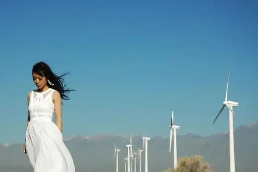 云朵讲八字视频,21种上上乘的富贵命八字,云朵在众多歌手中,算几流