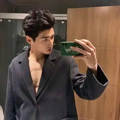 微信头像男生成熟稳重2020好看有品位的男头图片