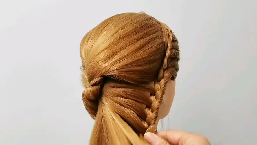 春日简约百搭低盘发,简单易学