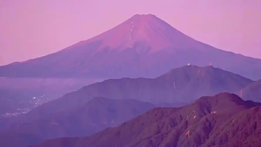 求荣耀magicbookpro的壁纸,谢谢