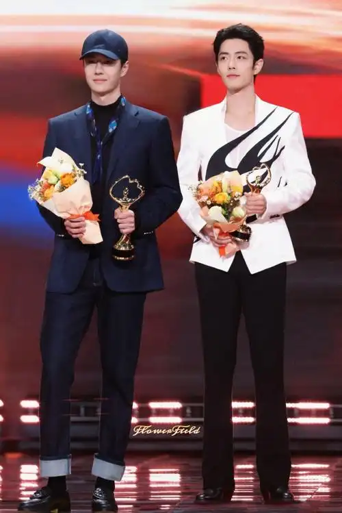 与王一博肖战共赴微博之夜##王一博今天也很酷##13