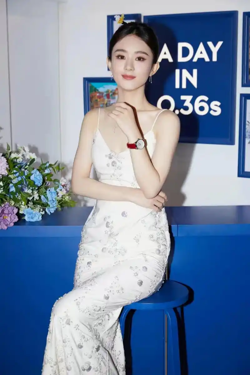 赵丽颖 出席浪琴手表代言活动现场,真的是离了婚事业更上一层楼呀!