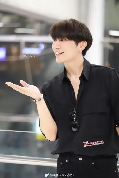 mewgulf 哥哥黑衬衣,超a