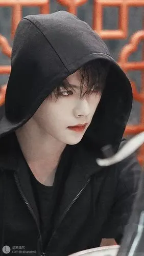 回应: 肖宇梁|张起灵定妆照(图楼包含100 小哥图.