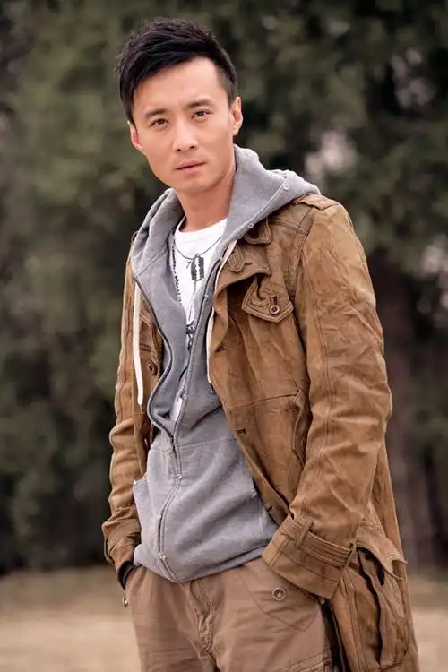 明星全接触 正文  新浪娱乐讯 由归亚蕾,高峰主演的电视剧《徽州女人