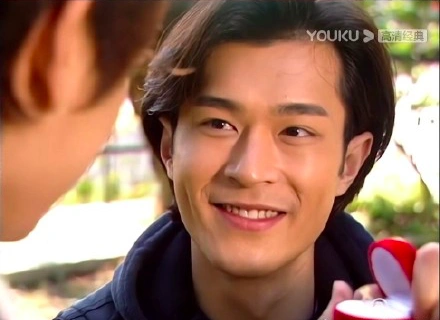 1996年天地男儿古天乐演的角色说是人间初恋也不过分
