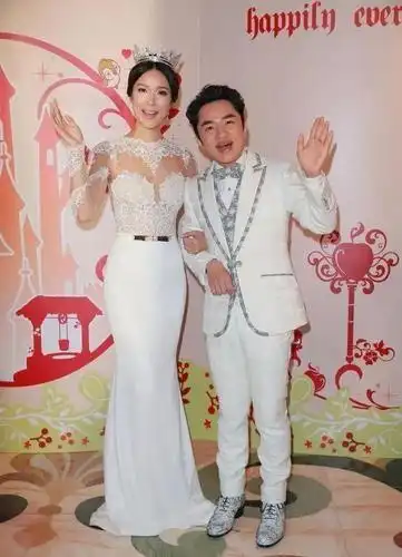 他婚前和婚后是两副面孔