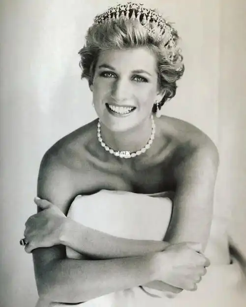 princessdianabritishvogue1990