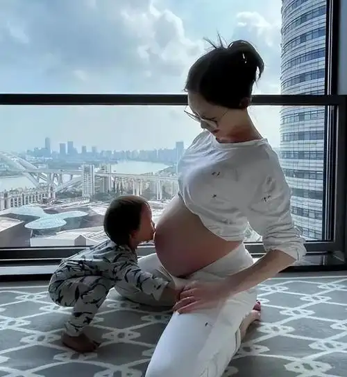 无脑娇妻复出浪姐5没办婚礼哺乳期怀孕苗苗没想象中简单