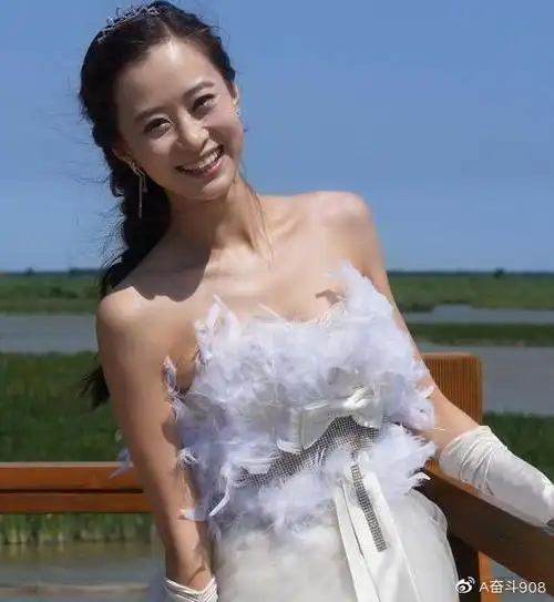 赵丽颖和冯绍峰都出来发表声明,两人都是和平分手,已经办理了相关手续