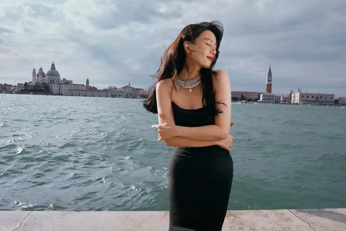 优雅从容的高圆圆