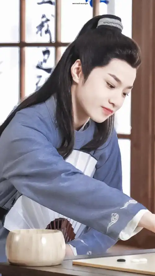 刘耀文超英俊古装扮相