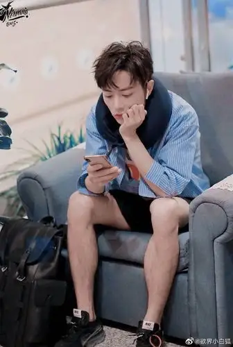 肖战哥哥请保护好你的腿毛