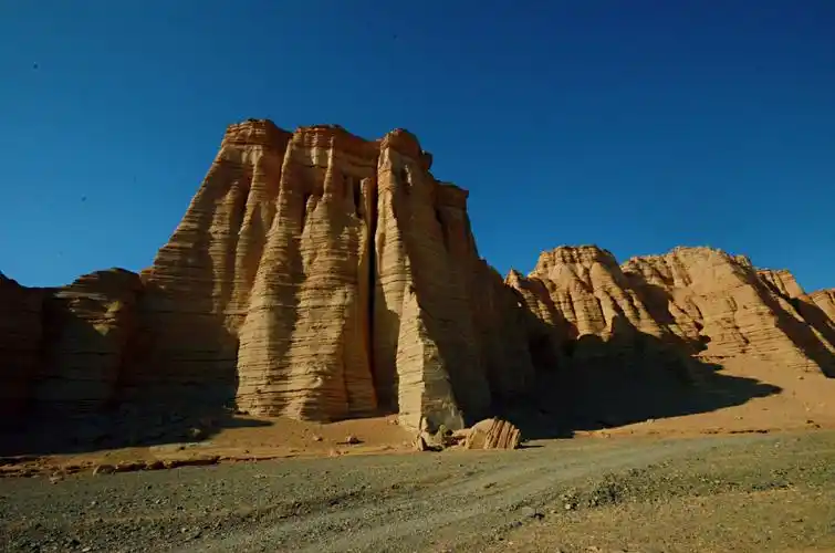 自然的力量 远古的魅力一一罗布泊无人区 《大海道印象》