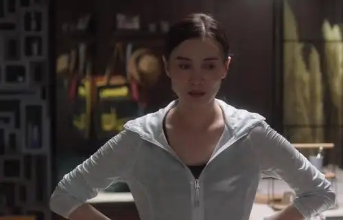 电视剧小舍得南俪扮演者宋佳气质穿搭图片